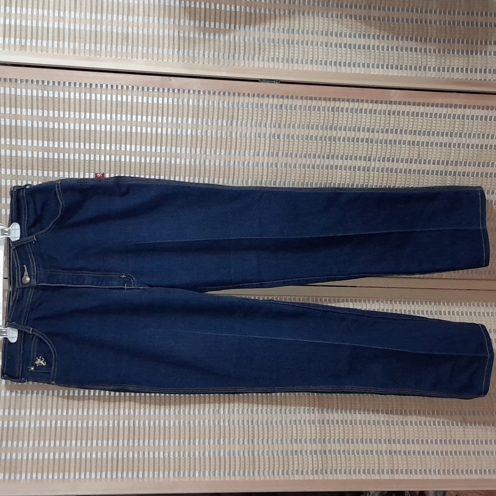 Braxton Jeans - Picture 1 of 8